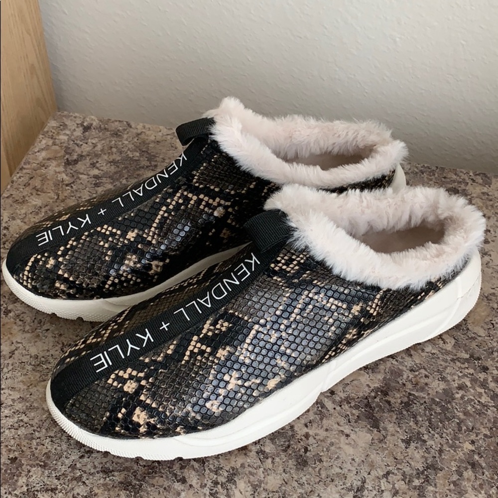 Kendall & Kylie Snakeskin Slippers